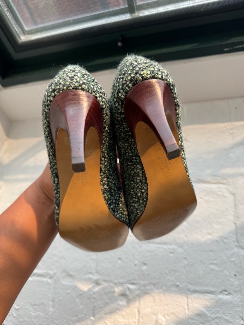 Green Tweed Mid-Heel Pumps with Tassel Accent - Picture 6 of 7